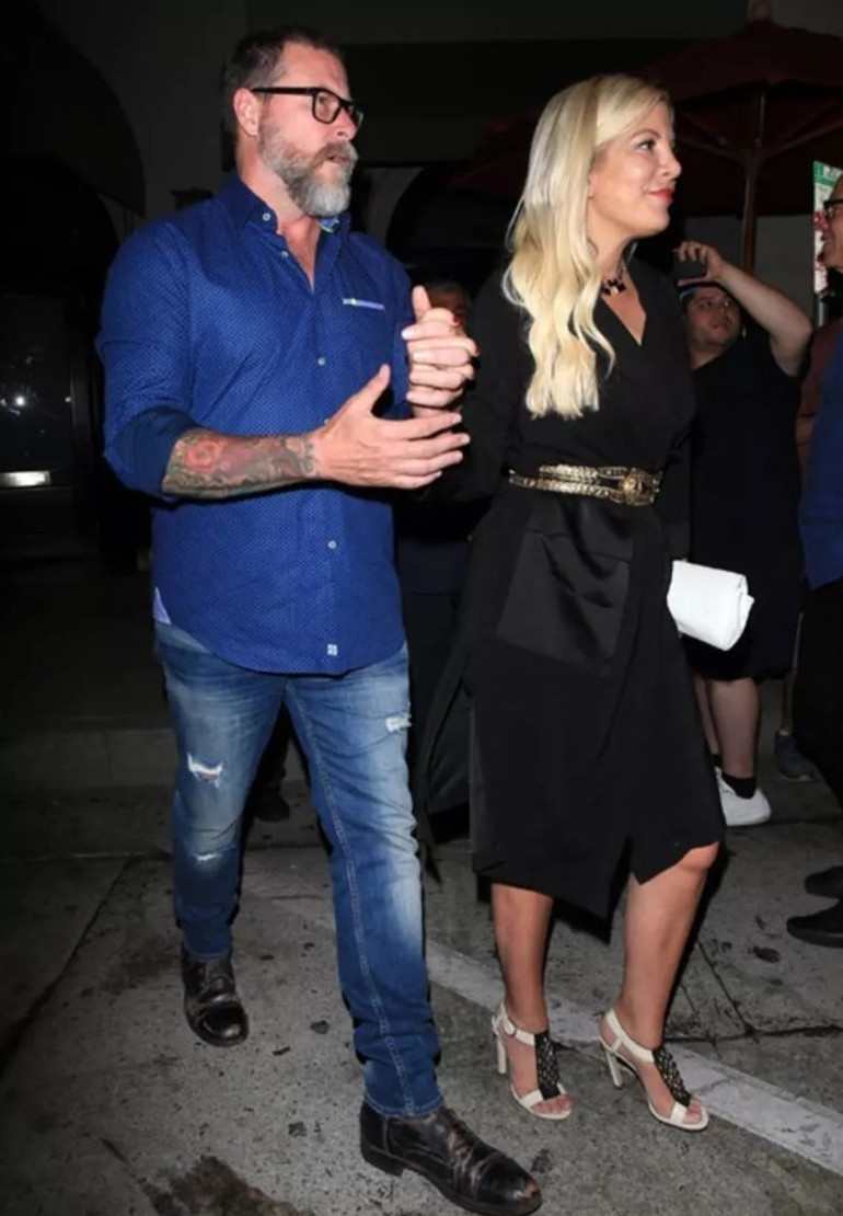 Babasının mirasından faydalanamamıştı: Bir zamanların yıldız oyuncusu 5 çocuğuyla yol kenarında bir motele yerleşti