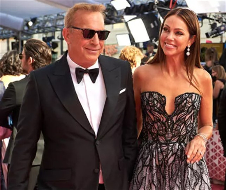 Yılan hikâyesine dönen bir boşanma: Ev ve nafaka savaşları...