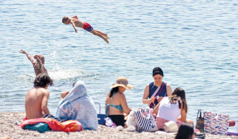 Daha sıcağı geliyor... Kavrulacağız