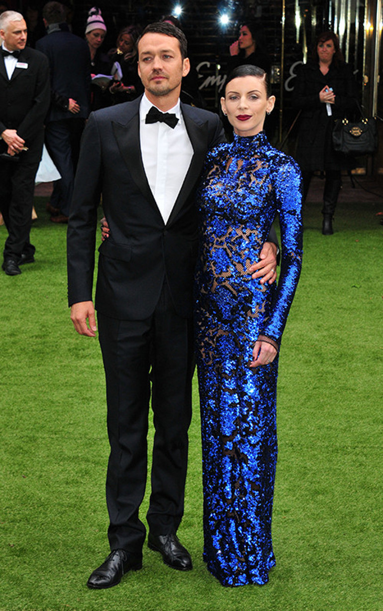 Dünyanın gözü önünde aldatılmış, ihanet yuvasını yıkmıştı: Mutluluğu kendinden yaşlı kocasında buldu