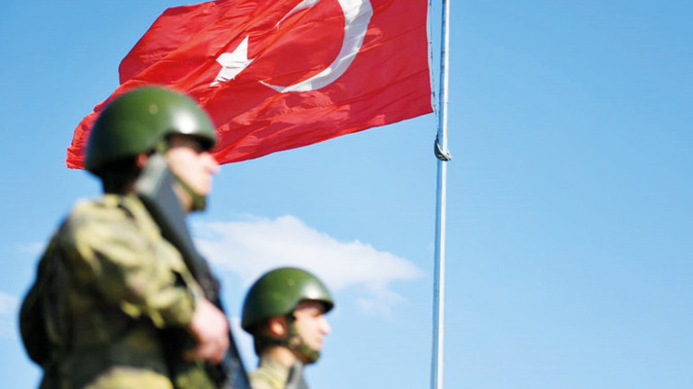 Dönemin Genelkurmay Başkanı Org. Akar alnına silah dayandığı ihanet gecesinin en çarpıcı anını anlattı: ‘Sık ulan şerefsiz’