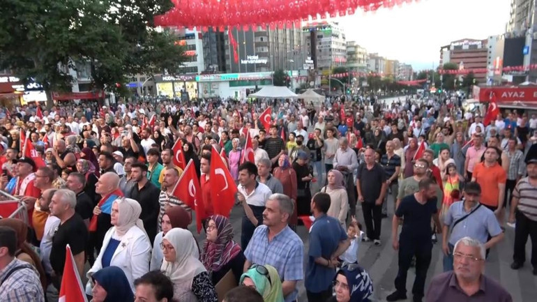 15 Temmuz şehitleri yurt genelinde anıldı