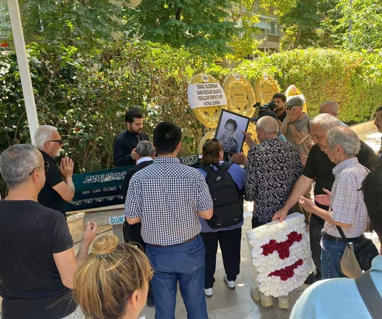 “Böyle bir ölümü hak etmedi” Tanju Tuncel son yolculuğuna uğurlandı