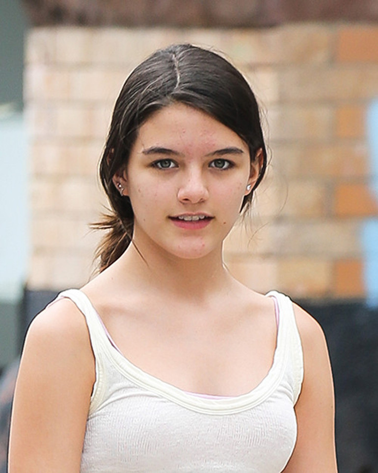 O doğmadan evlerine ultrason cihazı bile alınmıştı: Baba yüzü görmeden büyüdü, makyaj yapacak yaşa geldi