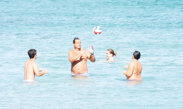 Sedef Avcı, Güzide Duran, Şevval Şahin ve Aslıhan Malbora tatile çıktı... Plajlar podyuma döndü