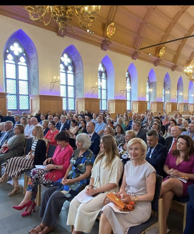 Nürnberg’in ortopedist ilk Türk doktoruna Vatandaşlık Şeref Madalyası