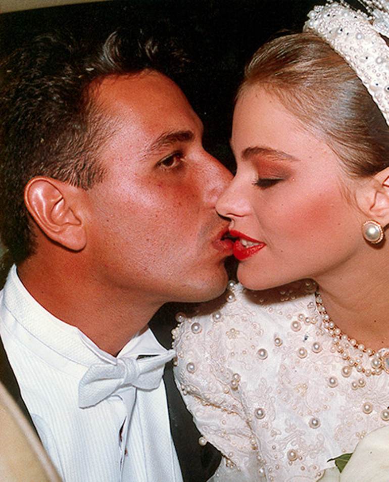 Gerçek yüzleri ortaya çıktı: Ünlü çift boşanıyor