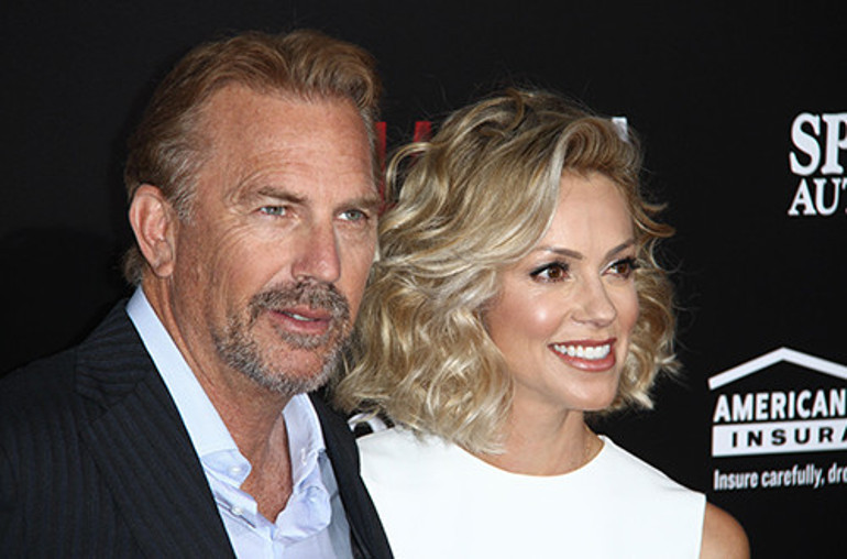 Ünlü oyuncunun evinde tencere- tava kavgası var: Eski eşinin arkadaşıyla tatilde