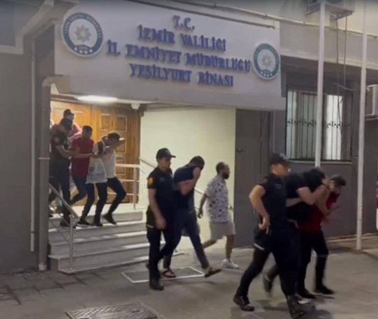 100 milyon liralık vize dolandırıcılığında 25 kişi tutuklandı... Depremzedeleri de tuzağa düşürmüşler