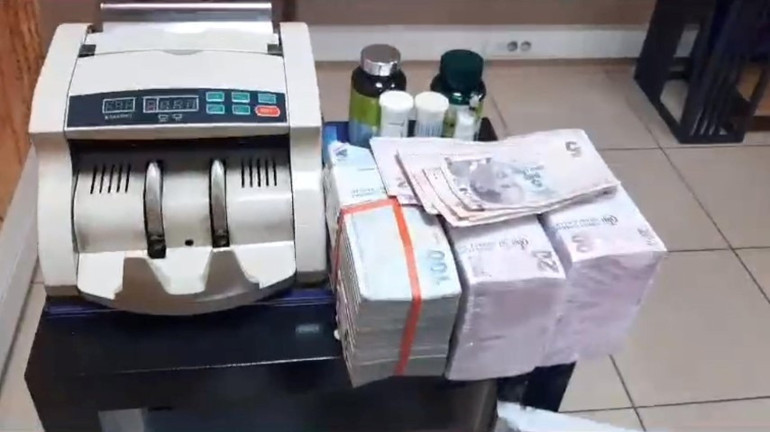 100 milyon liralık vize dolandırıcılığında 25 kişi tutuklandı... Depremzedeleri de tuzağa düşürmüşler