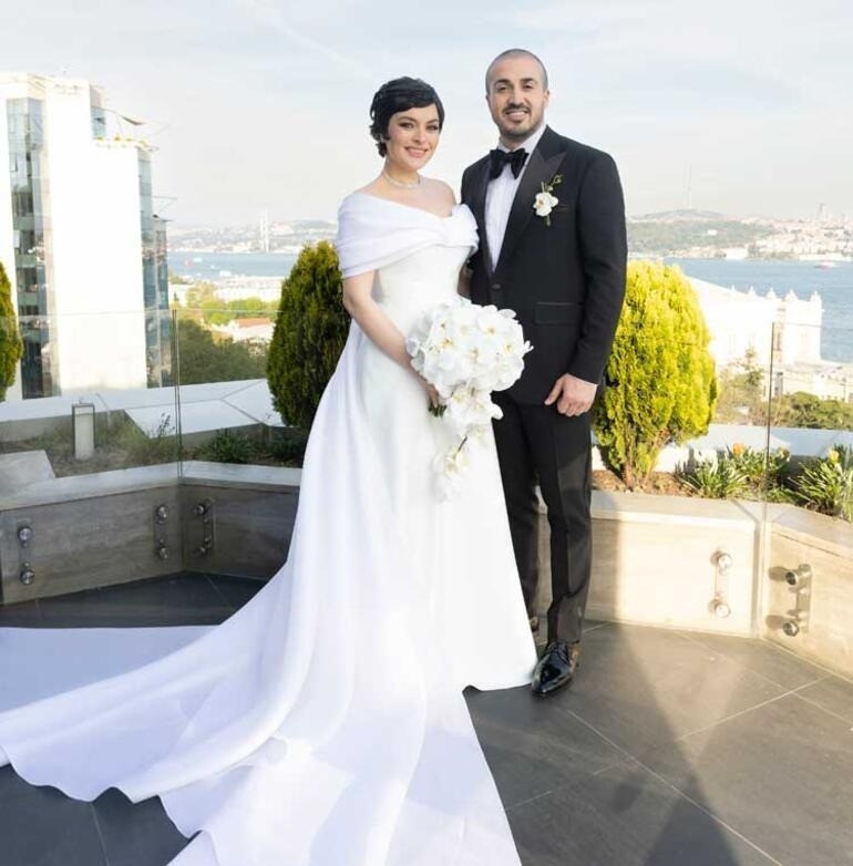 Ezgi Moladan hamile pozu Bebek göründü...
