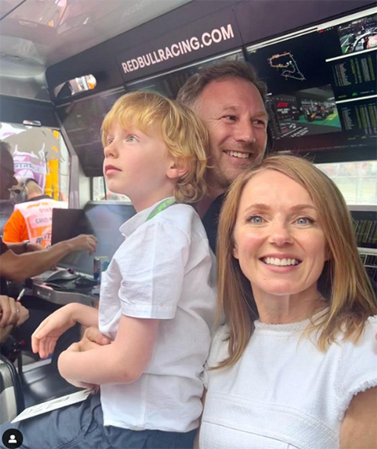 Üç kuruş parasıyla İstanbula çalışmaya gelmişti: Herkesi tek tek öptü, bana sadece elini uzattı