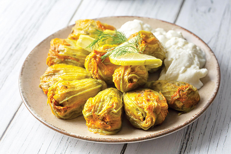 Antep fıstıklısı, firiklisi, etlisi...  Dolmalar sofralarımızın gözdesi