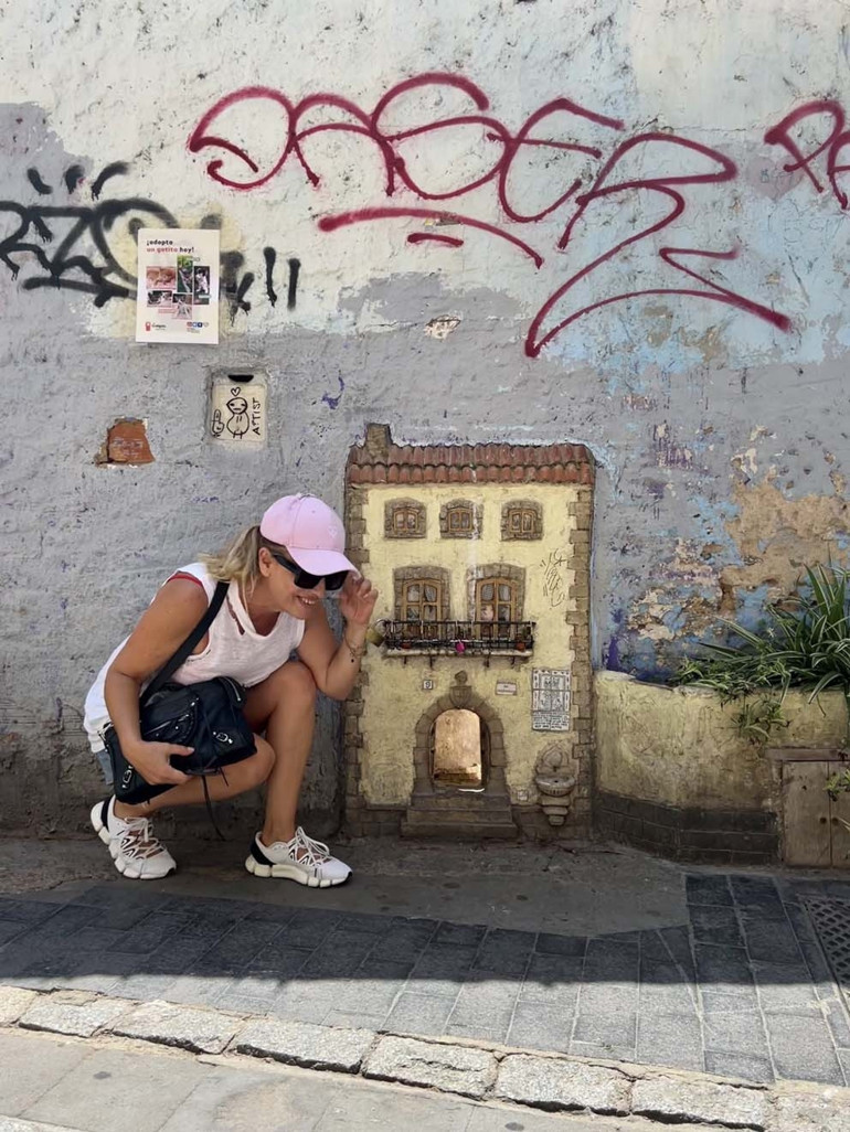 Turia Nehri’nin kenarına kurulmuş tam bir Akdeniz Şehir: Valencia