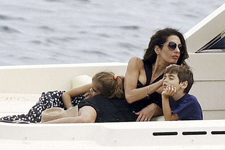 Sahte nikâh bile kıymışlardı: İkiz çocukları büyüttüler