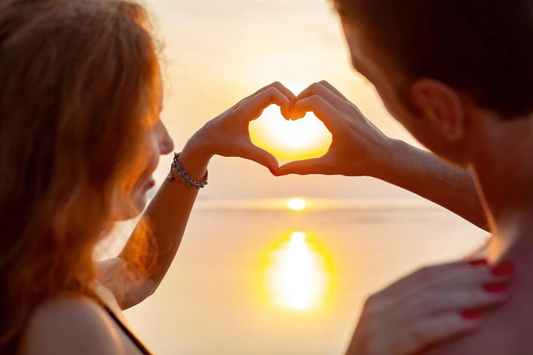 Melatonini artırmanın  yolu romantizmden geçiyor