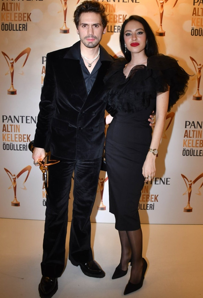 Kimseye ihtiyacın yok, senin ailenim demişti... Yıllarımı çaldı