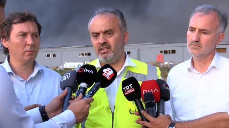 Son dakika... Bursadaki fabrika yangını kontrol altına alındı