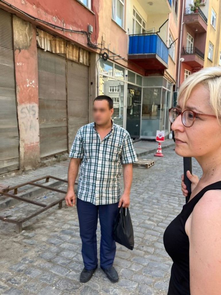 Yavru kedileri ezerek öldürdü, röportaj sırasında olay yerine geldi