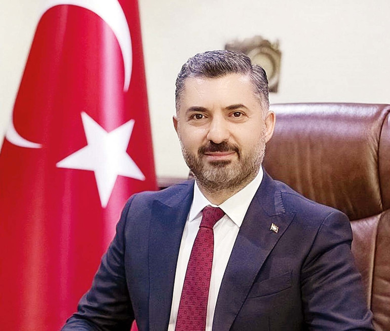 Türkiye ‘Ata’ için ayakta... RTÜK’ten inceleme, sosyal medyadan ‘abonelikler iptal’ boykotu