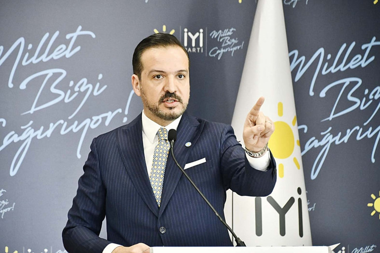 Türkiye ‘Ata’ için ayakta... RTÜK’ten inceleme, sosyal medyadan ‘abonelikler iptal’ boykotu