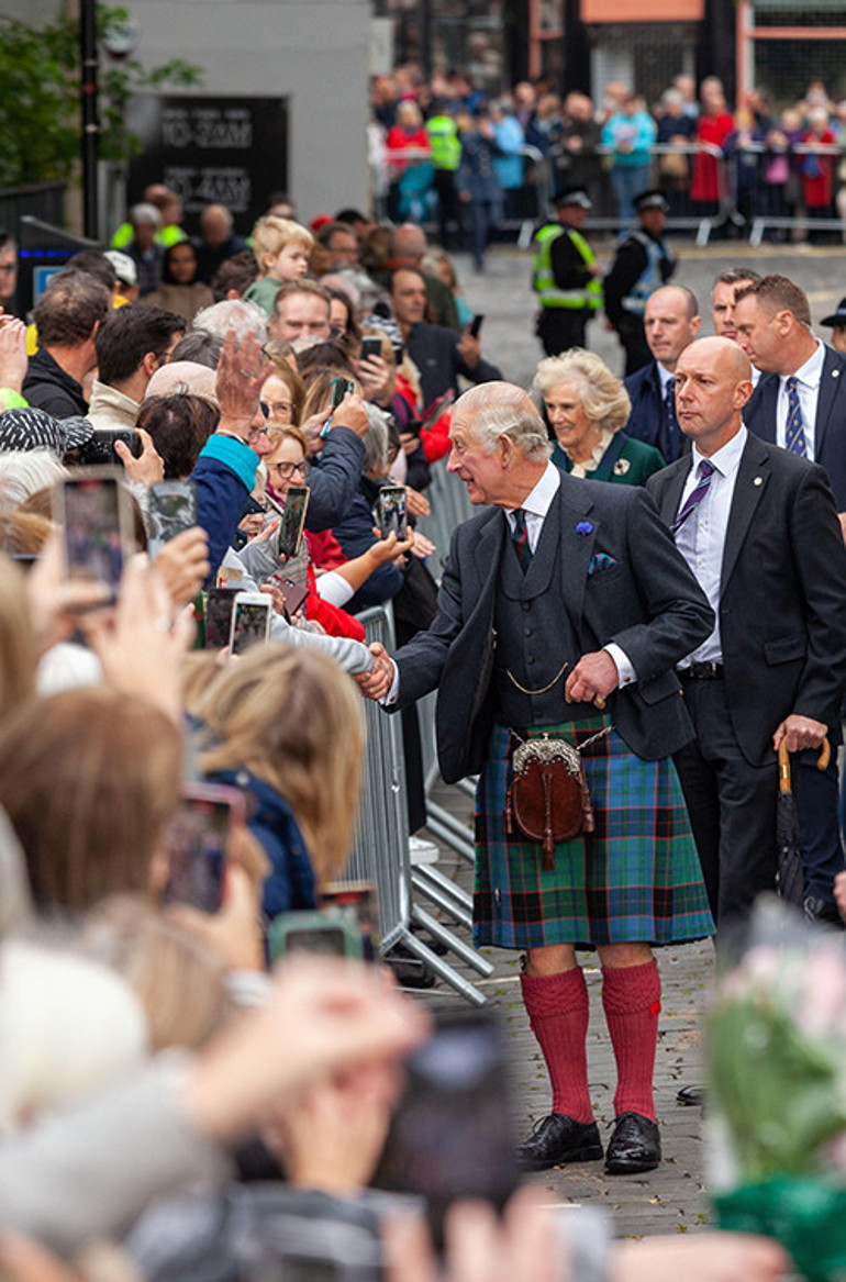 Prens Williamın tercihi tartışılıyordu: Zaten bir sürü kurala uymak zorunda... Bari etek giymeye zorlamayın