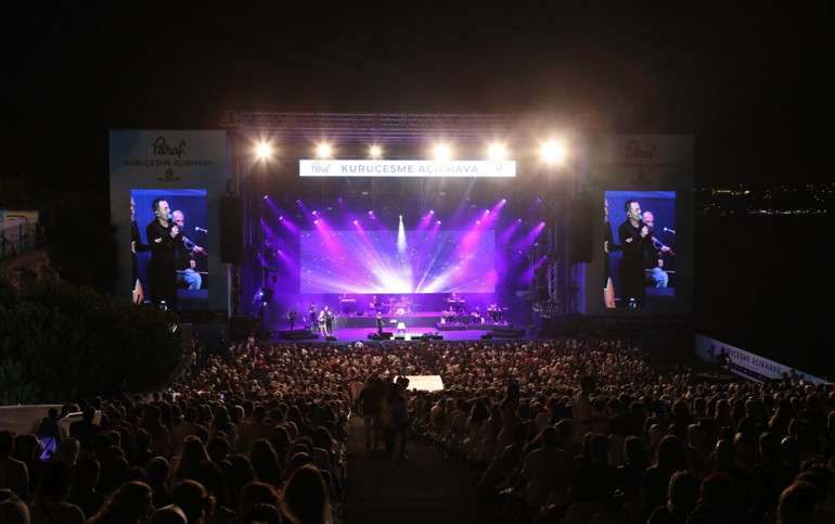 Kuruçeşme Açıkhavada 7. kez Serdar Ortaç coşkusu