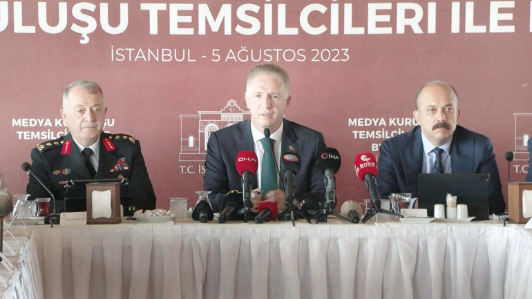 İstanbul’un yeni Valisi Davut Gül: Sokaklarda çocuk dilenci kalmayacak