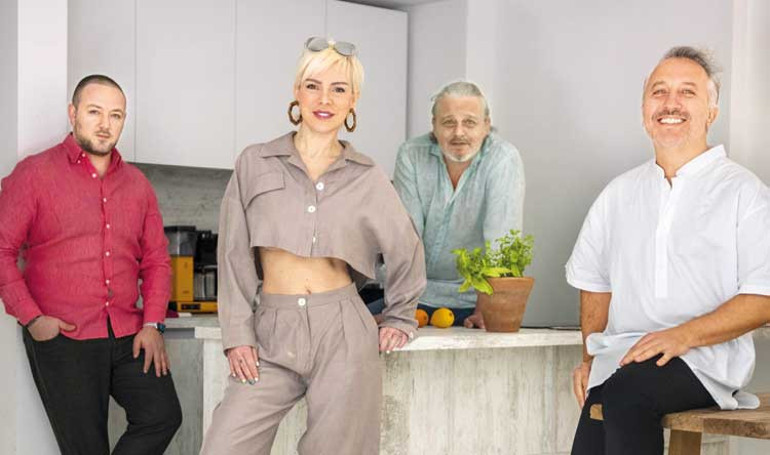 Süreyya Yalçın...Abartılı ve ürkütücü