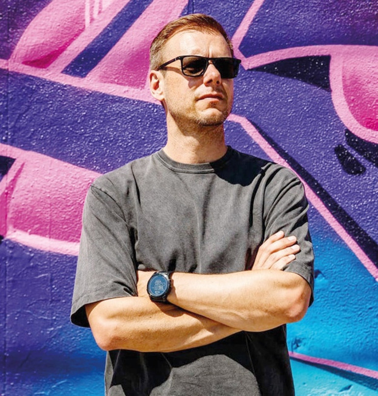 Ünlülerin hapishanesine 5 yıldız