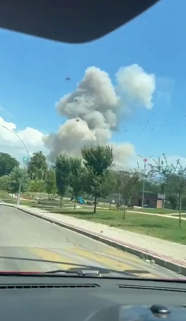 Son dakika... Kocaelide TMO silosunda patlama: 3ü ağır 12 yaralı