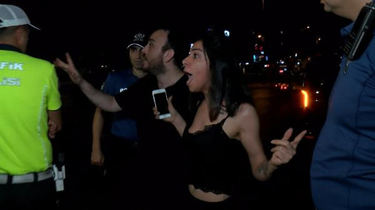 Denetimde alkollü yakalandı, arkadaşları aracın çekilmesini engellemeye çalıştı