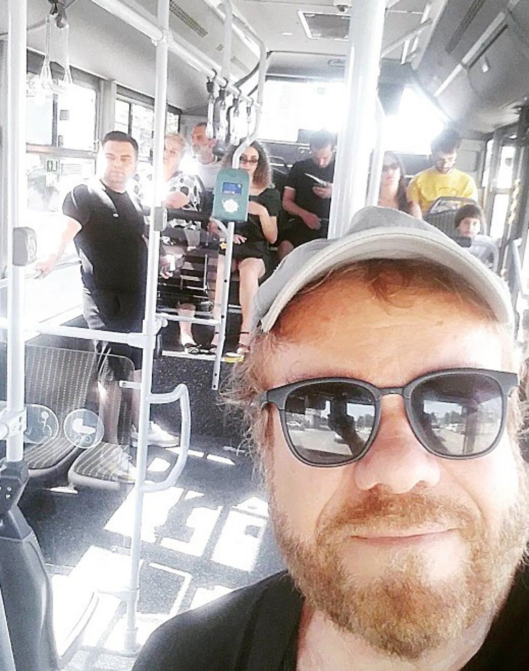 Toplu taşımada ünlü var