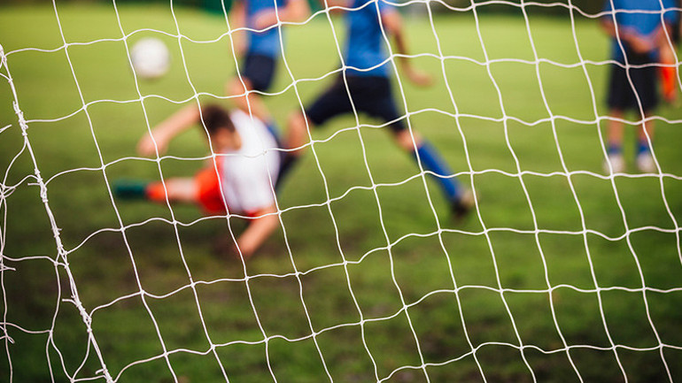 Bu gerçekten oldu mu Tarihin en tuhaf karşılaşması... 149 gol attılar Kazanan takım maç boyunca topa bir kez dokundu