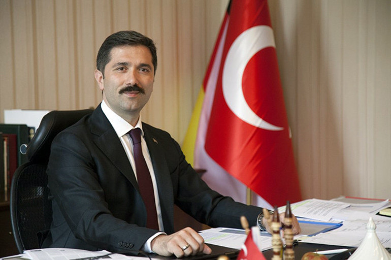 ‘Türk vatandaşlığını geri alanlar dövizle askerlik yapabilir’