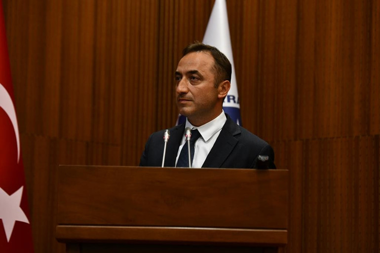 Peron ayırıcı kapı karmaşası