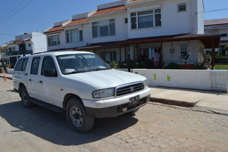 Site bahçesinde yakaladı Çok tehlikeli bir tür: İnsanı öldürebiliyor