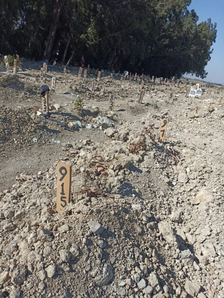 6 ay sonra acı haber Rönesans Rezidansta yaşayan anne ve kızının mezar yeri bulundu
