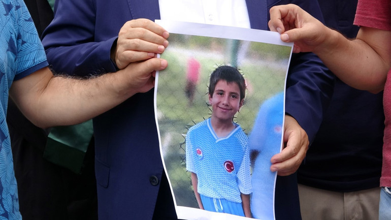 İki baba iki aynı acı kader... Ağlatan sözler: İsa bey bana üzülüyordu, aynı şey başına geldi