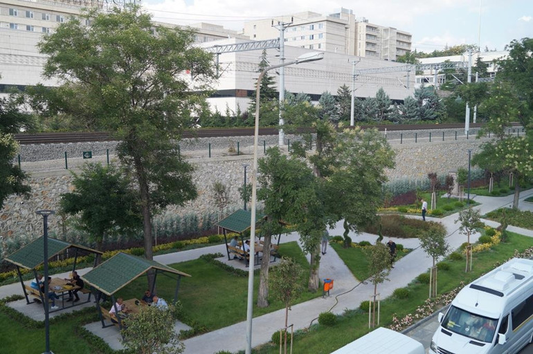 Başkentin göbeğine Hürriyet Ankara imzası:  Burada Okur Yazar Köşesi Parkı