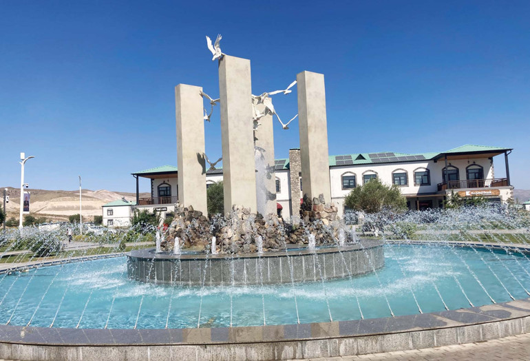 Hürriyet gerilimin tırmandığı Laçin Koridorunda... Kaçakçılığa geçit verilmiyor