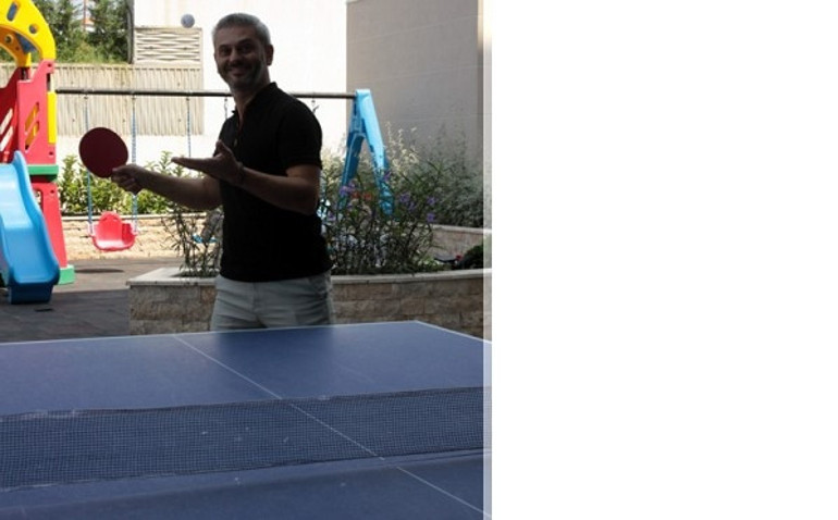 Adnan Kaya ve Mete Tamer Omur ile Şezlong Sohbetleri Kuşadası’nda termal de var