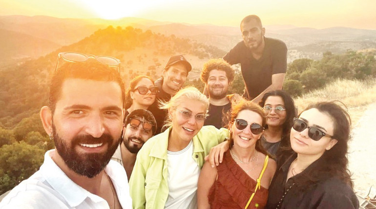 Üçüncü bebek yolda... Rachel Araz hamile