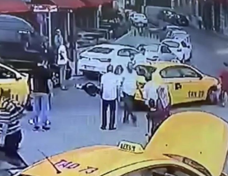 Kısa mesafe kavgası cinayetle bitti Taksici tutuklandı