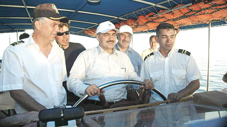 Mavi vatanın en ön cephesinde savaşanlara bir hatırlatma... 5 bin yıllık tarihi mazota boğmak