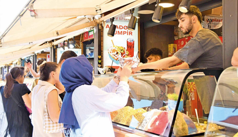Adı ‘Almanlar’dan tadı ‘Balkanlar’dan... Fırında patatesin kumpir yolculuğu