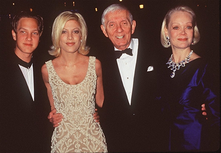 Babasının milyon dolarlık mirasından mahrum kalmıştı… Karavanda yaşamaya başlayan ünlü oyuncunun içler acısı son hali görenleri üzdü