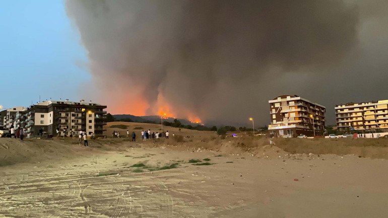 Son dakika... Çanakkalede orman yangını: Bakan Yumaklı son durumu açıkladı... Yangının başlama görüntüsü ortaya çıktı