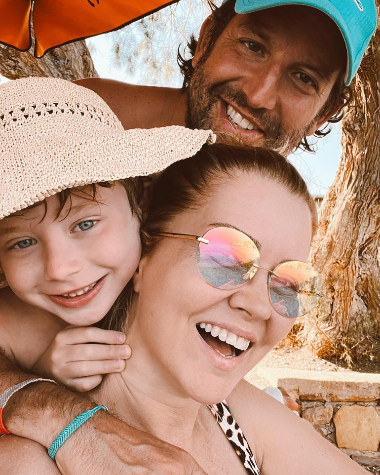Burcu Esmersoy ve Nazım Akmandil evlendi