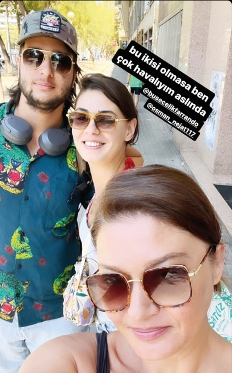 Denizde romantizm... Berker Güven ve sevgilisi Nihal Yalçın aşka geldi